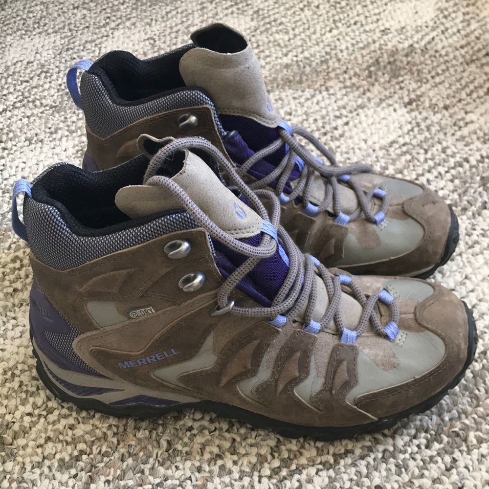 Merrill Vibram hiking boots
